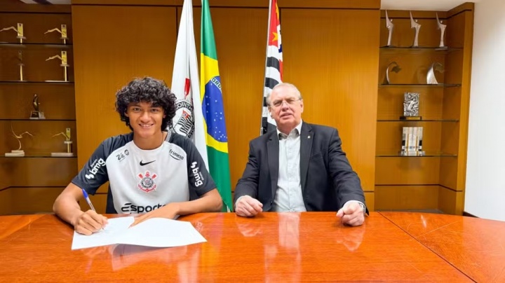 巴媒：阿森纳密切关注科林蒂安16岁后卫马查多，已联系经纪人